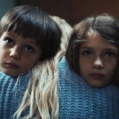 Tem só 6 episódios, está no streaming e tem episódios com apenas 45 minutos