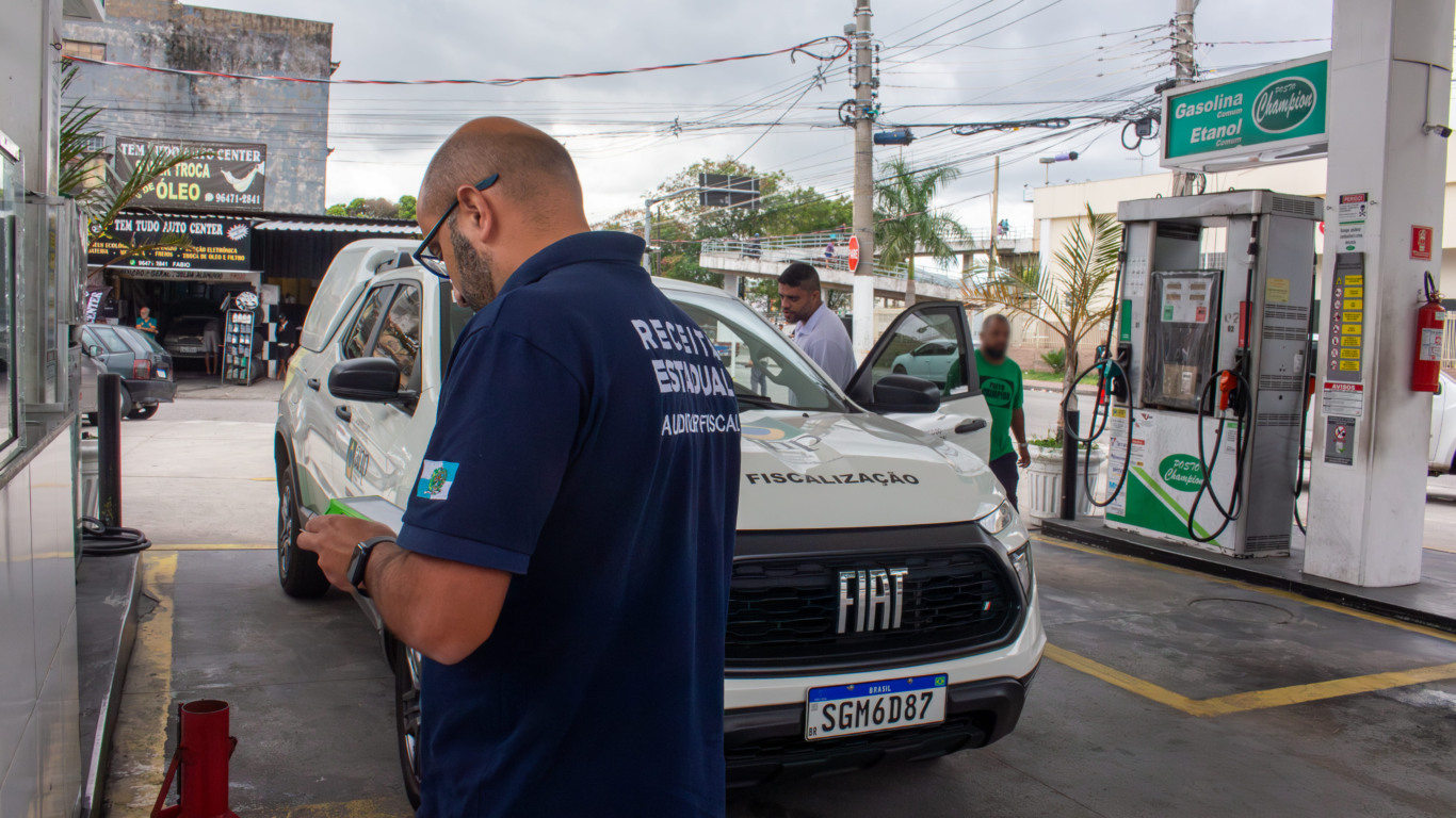 FOTO FISCALIZAÇÃO POSTOS 1