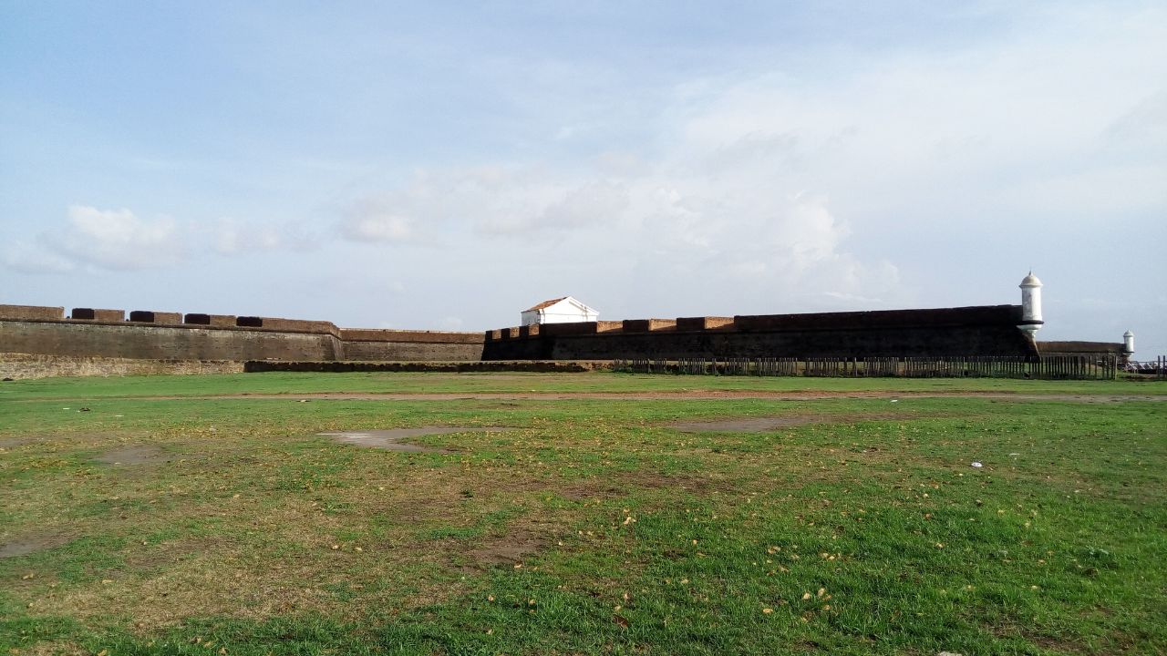 Você já caminhou pela Fortaleza de São José de Macapá? Erguida às margens do icônico Rio Amazonas, essa construção histórica é um dos maiores símbolos do Estado do Amapá