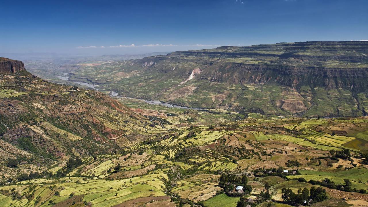 Entenda o fenômeno natural que pode dividir o continente africano