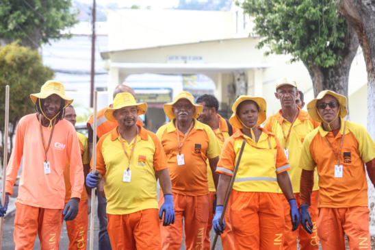 Limpeza do Cemiterio Marui com a CLIN-2 Limpeza do Cemiterio Marui com a CLIN-2
