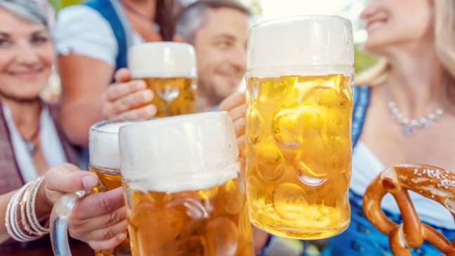 Quando a música começa, ninguém consegue ficar parado Quando a música começa, ninguém consegue ficar parado