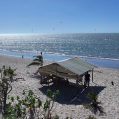 Praia mais charmosa do litoral piauiense encanta com tranquilidade e beleza