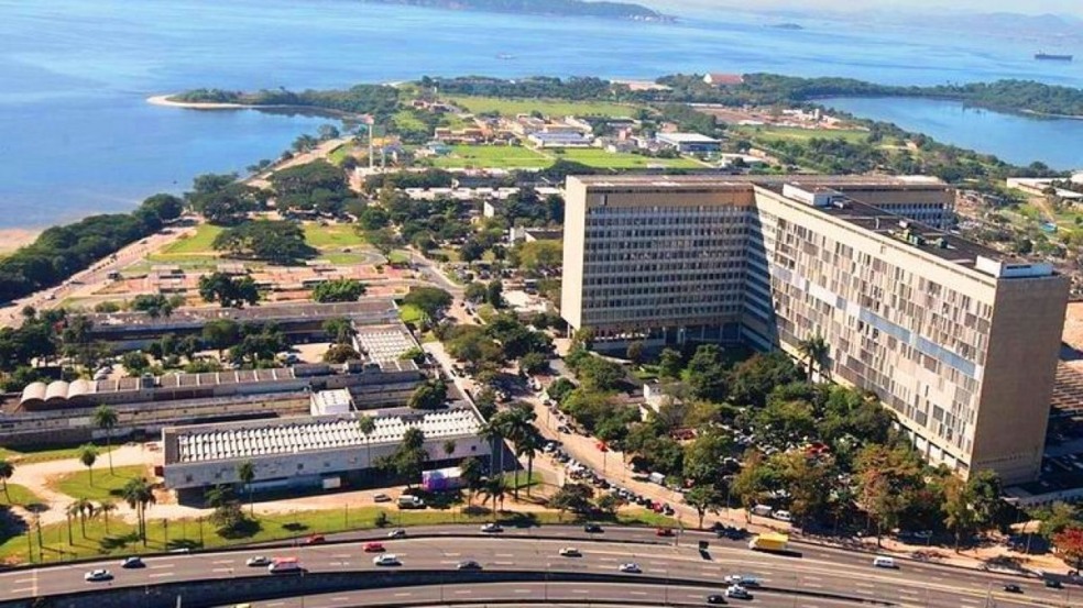 Universidades do Rio de Janeiro retomam aulas após megaoperação policial Universidades do Rio de Janeiro retomam aulas após megaoperação policial