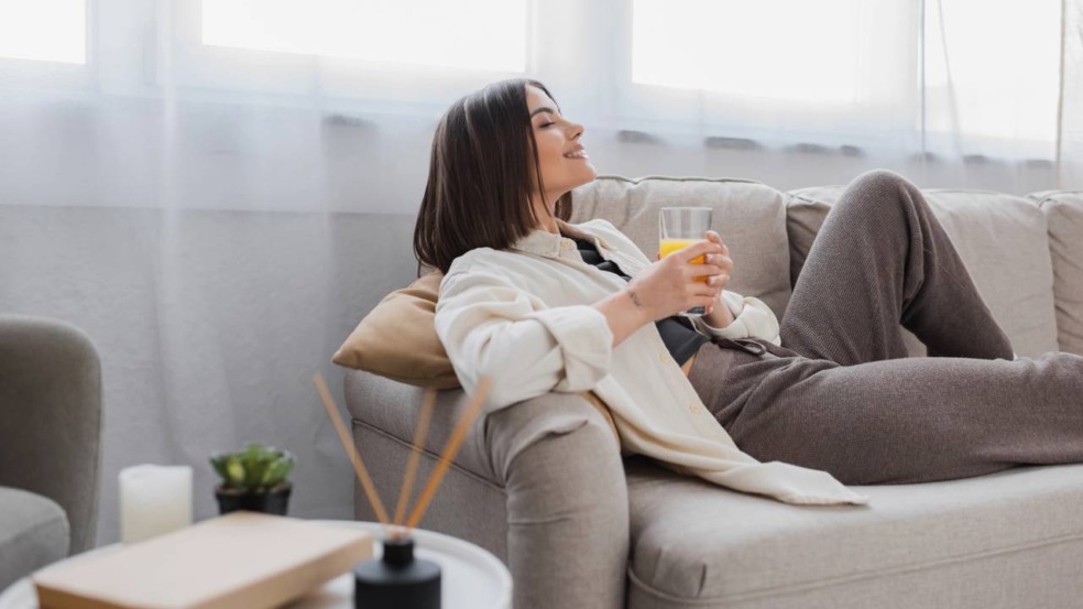 7 gotinhas em um copo d’água e sua casa vai cheirar como um jardim 7 gotinhas em um copo d’água e sua casa vai cheirar como um jardim