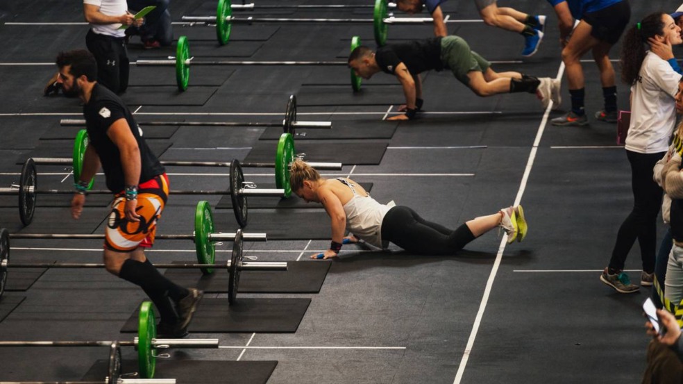 4 exercícios de crossfit para colocar na sua rotina de treinos 4 exercícios de crossfit para colocar na sua rotina de treinos