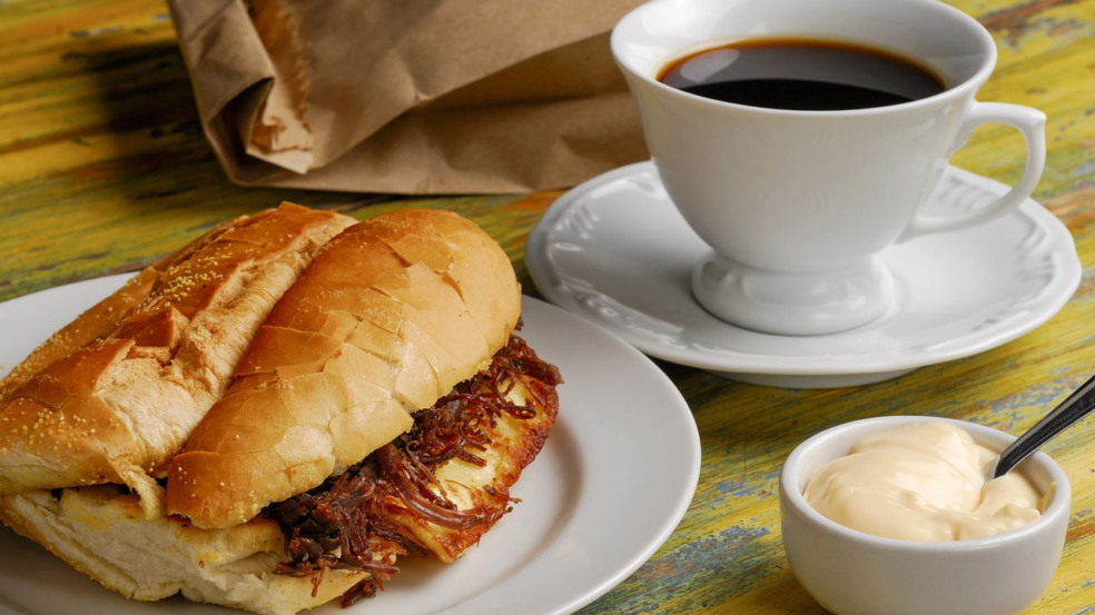 Pular o café da manhã pode estar roubando sua energia e foco