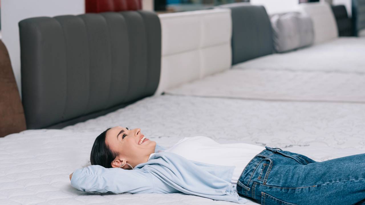 O segredo para dormir melhor começa pelo colchão que você usa