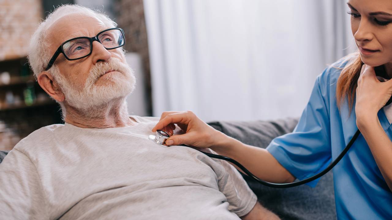 O que significa quando sentimos o coração acelerar sem motivo