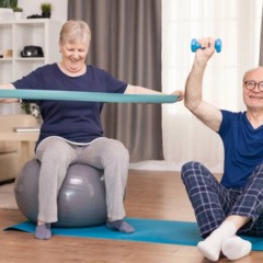 Os 6 melhores exercícios para idosos melhorarem equilíbrio e prevenir quedas