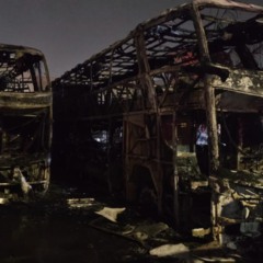 Fake news sobre ônibus incendiados em Maricá causam pânico nas redes sociais Fake news sobre ônibus incendiados em Maricá causam pânico nas redes sociais