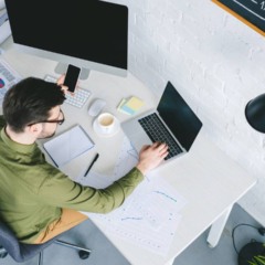 O que não pode faltar no home office para dias mais produtivos O que não pode faltar no home office para dias mais produtivos