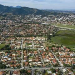 Tensão na região: Maricá instala gabinete de crise após megaoperação no Rio Tensão na região: Maricá instala gabinete de crise após megaoperação no Rio