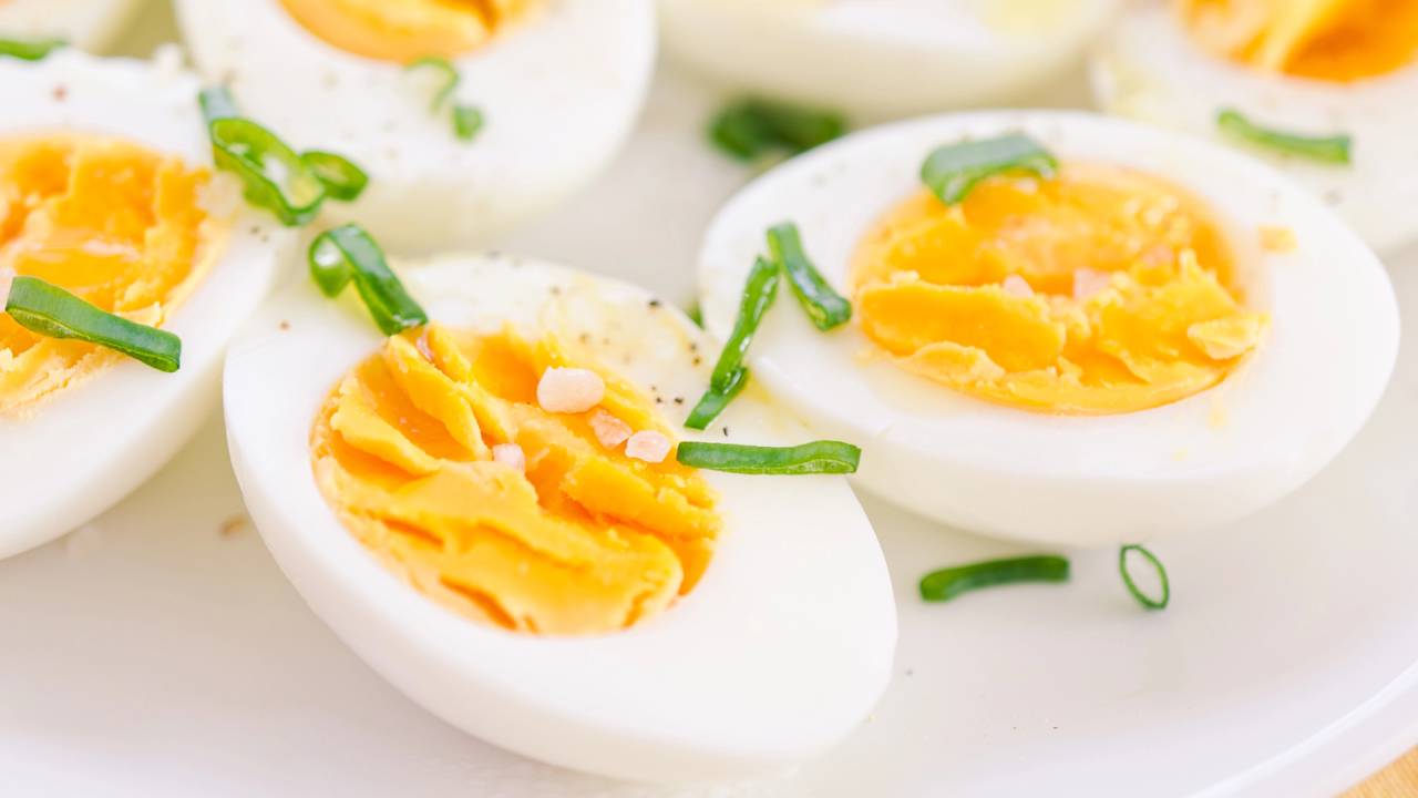 O jeito certo de preparar os ovos e aproveitar suas proteínas