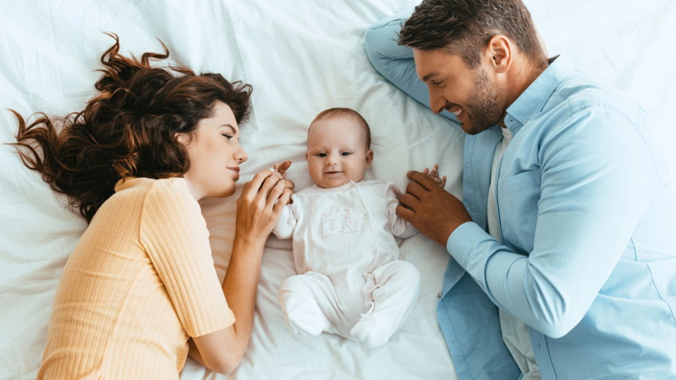 Como sobreviver às noites sem dormir com bebê em casa