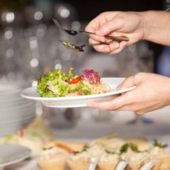 Saiba como o horário do jantar afeta sua saúde e longevidade