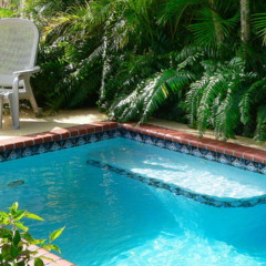 Como decidir se ter piscina em casa é a escolha certa