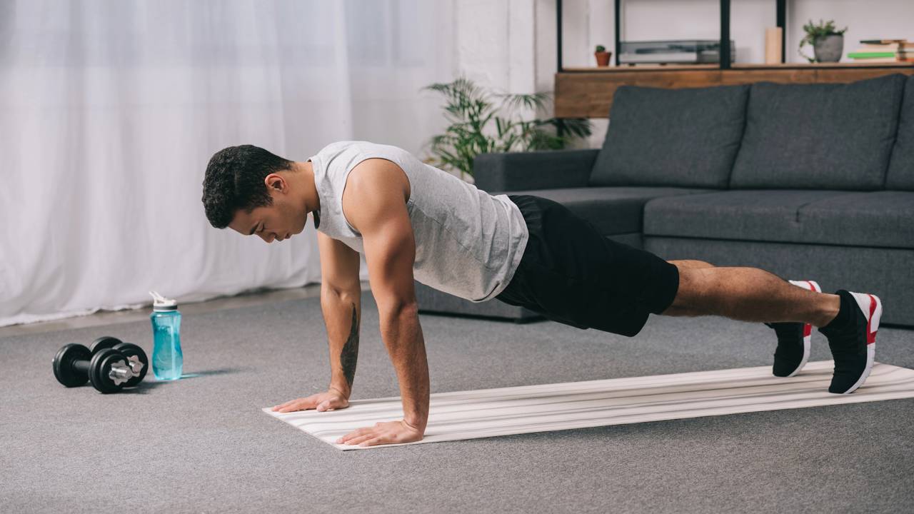 8 exercícios para aumentar a energia logo pela manhã