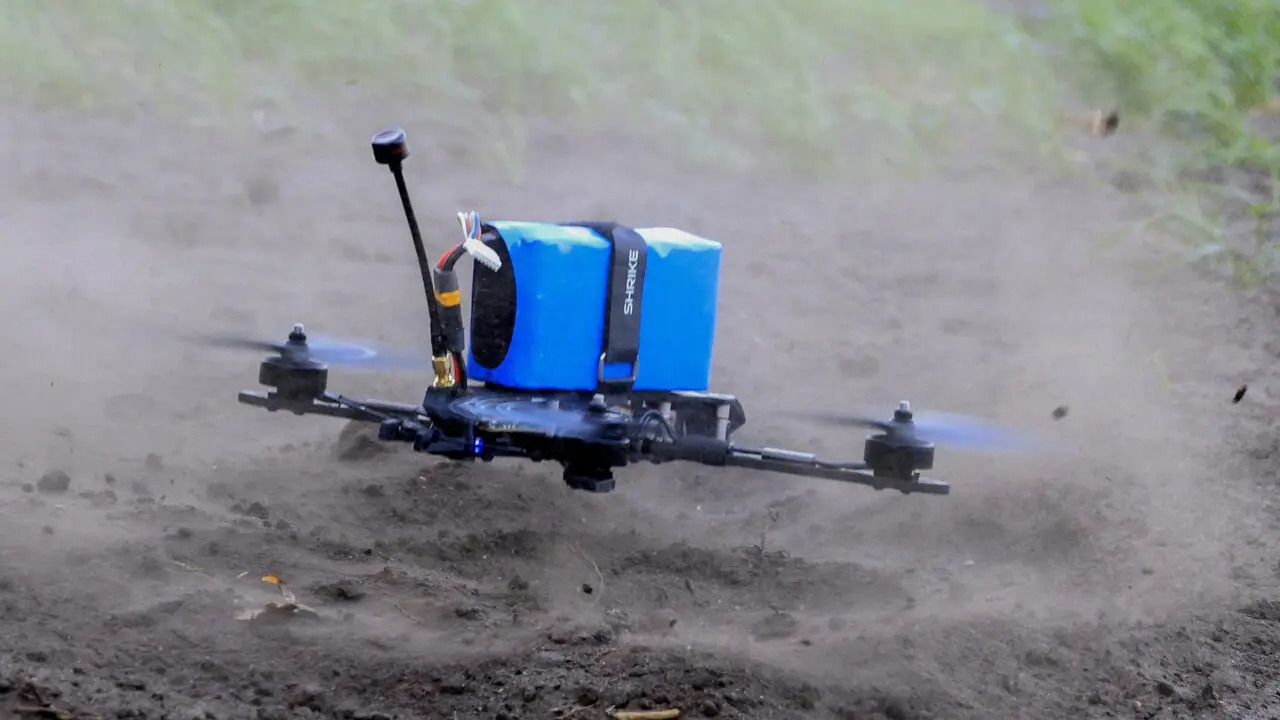 Bandidos usam drones para lançar bombas durante operação no Rio de Janeiro