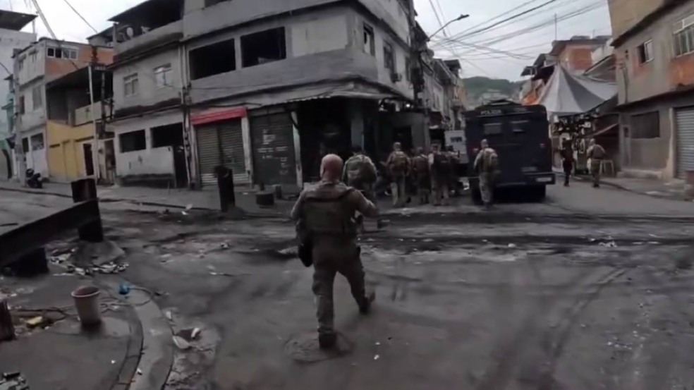 CONTEÚDO SENSÍVEL: Corpos são encontrados na Penha após operação no Rio de Janeiro CONTEÚDO SENSÍVEL: Corpos são encontrados na Penha após operação no Rio de Janeiro