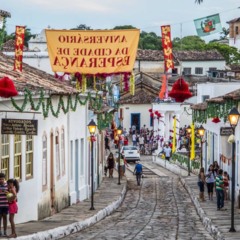 Cidade no interior de Goiás - Créditos: depositphotos.com / Hackman