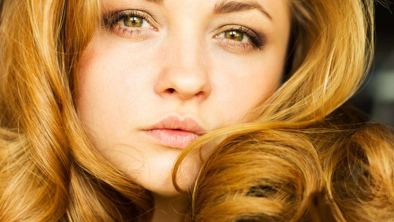 Mistura natural que devolve o brilho e a maciez aos fios em poucos minutos