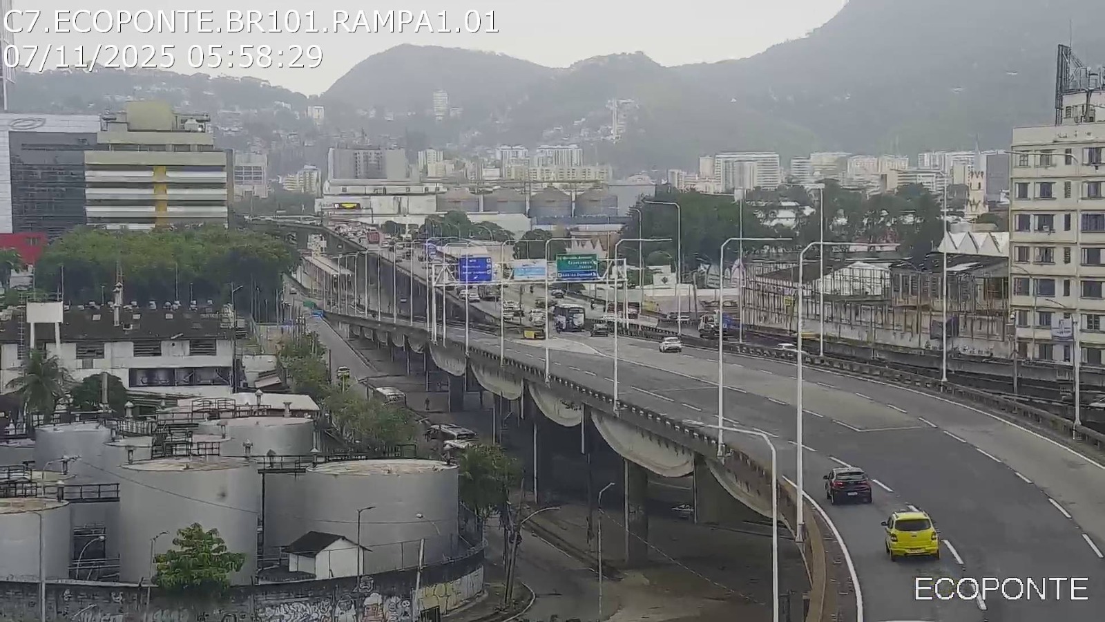Trânsito na Ponte Rio-Niterói tem lentidão no sentido capital nesta sexta (07/11)
