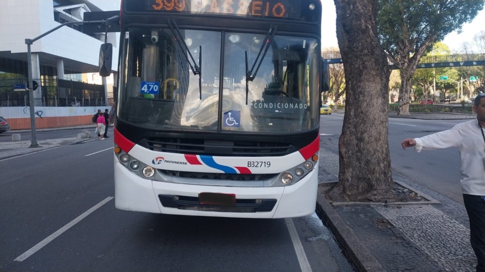 Trânsito do Rio de Janeiro tem acidentes e panes em importantes vias nesta segunda-feira (10/11) Trânsito do Rio de Janeiro tem acidentes e panes em importantes vias nesta segunda-feira (10/11)