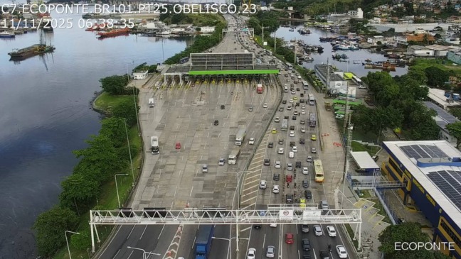 Trânsito intenso na Ponte Rio-Niterói deixa motoristas em alerta nesta terça (11/11)