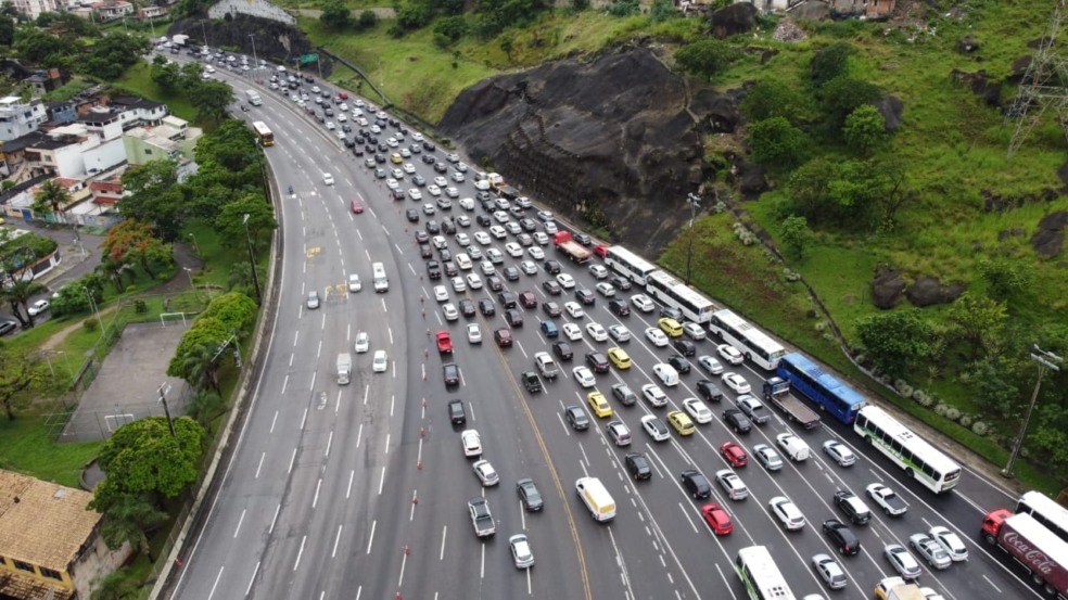 Trânsito no Rio de Janeiro: motoristas enfrentam pontos de atenção nesta quinta (13/11)