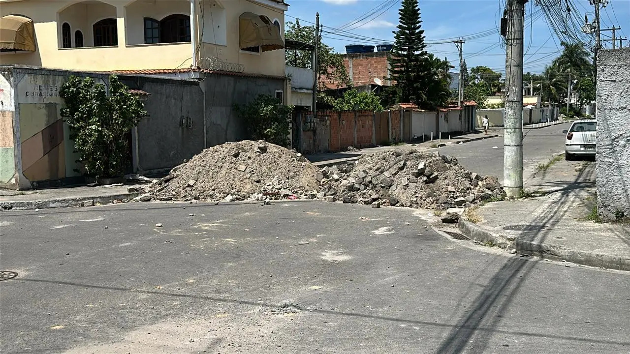 Operação da PM prende quatro suspeitos e apreende armas em São Gonçalo