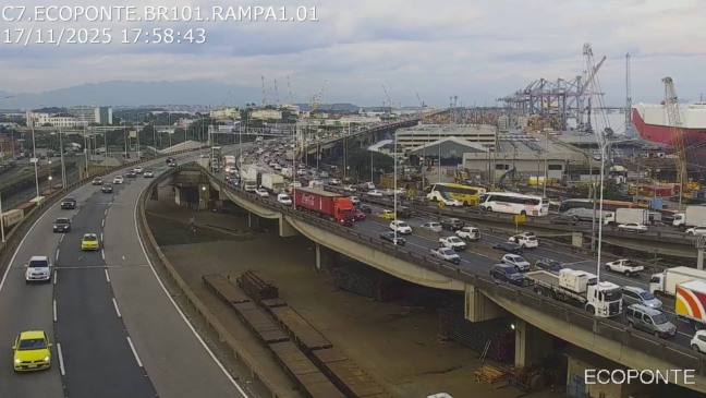 Trânsito na Ponte Rio-Niterói nesta terça: situação do fluxo e tempos de travessia