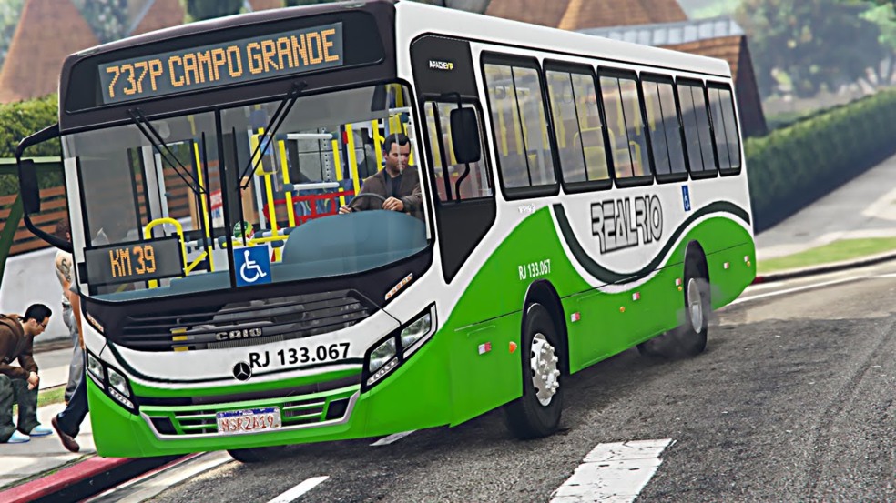 Acidente na Avenida Brasil provoca atrasos em linhas que atendem Niterói Acidente na Avenida Brasil provoca atrasos em linhas que atendem Niterói