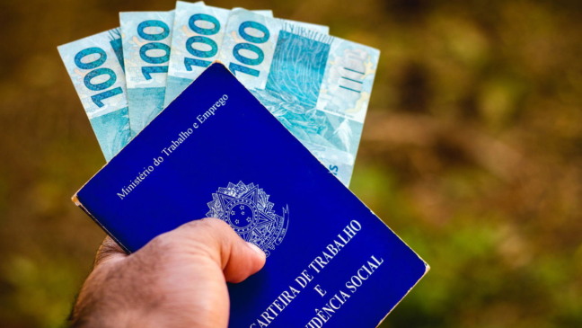 Maricá tem mais de 400 vagas e puxa oferta de empregos na região