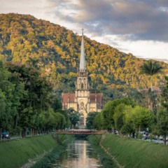 Destino serrano com charme europeu e alma brasileira a 1 hora de distância