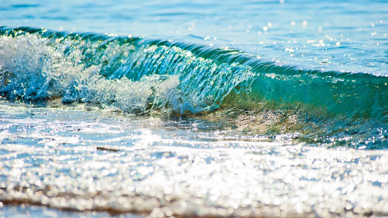 Por que a água do mar é salgada? Mistérios do oceano revelados