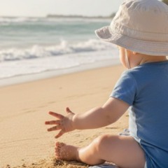 Bebês na praia: acerte na escolha das roupas e acessórios