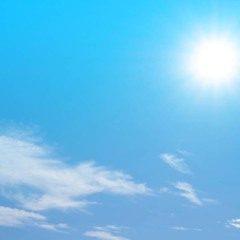 O trovão sem nuvem aparente acontece quando uma tempestade ativa ocorre a grandes distâncias do observador - Créditos: depositphotos.com / sukanda