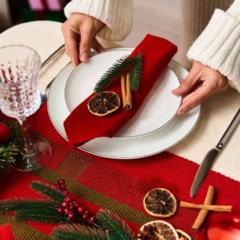 Segredos para montar uma mesa de Natal que todos vão amar