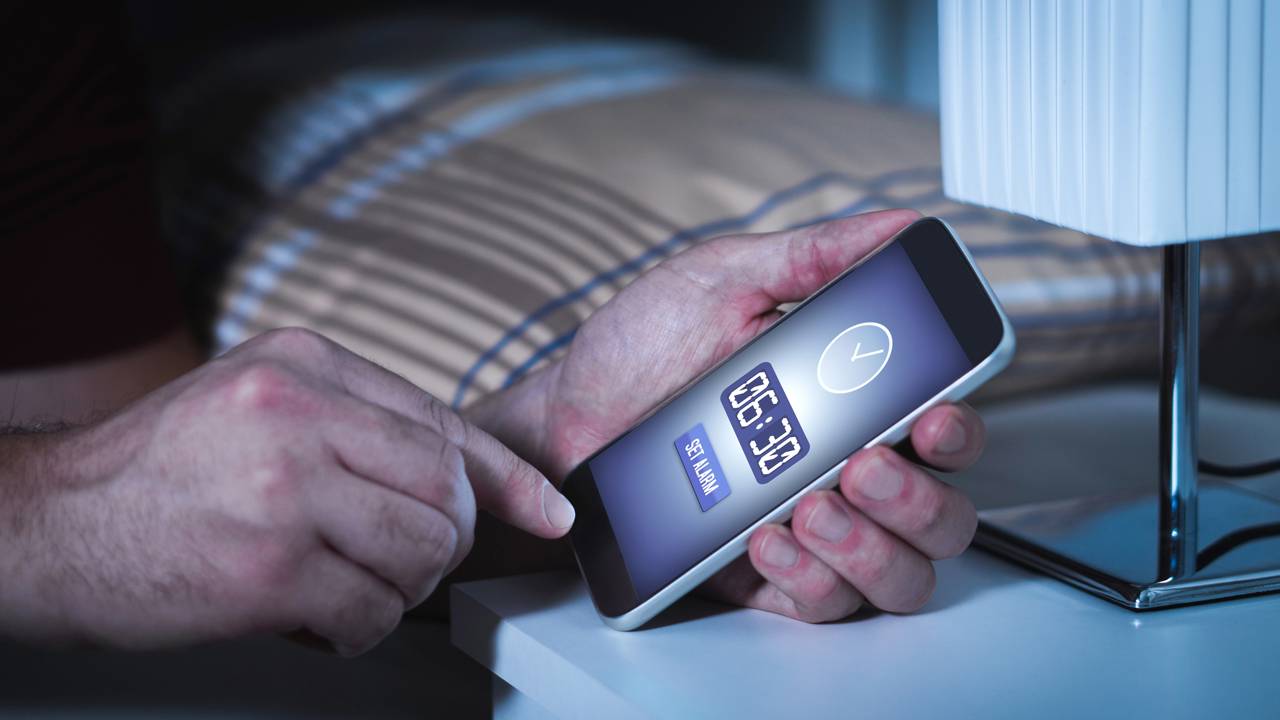 O que significa colocar vários alarmes para acordar?