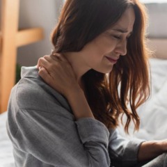 Os 6 melhores alongamentos para corrigir a postura e relaxar a coluna