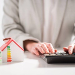 Como economizar energia ajustando pequenos hábitos diários em casa