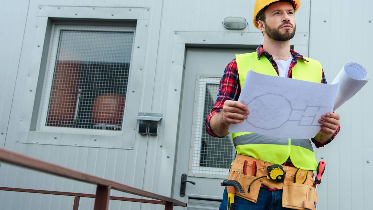 Arquiteto ou engenheiro: quem realmente decide o futuro da sua obra?