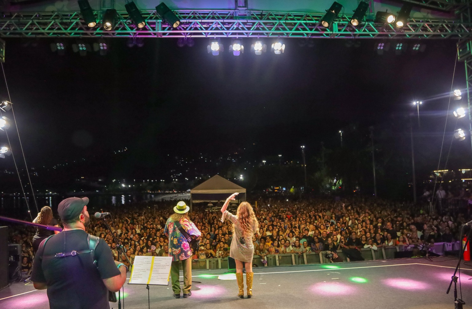 foto_palco_evelen foto_palco_evelen