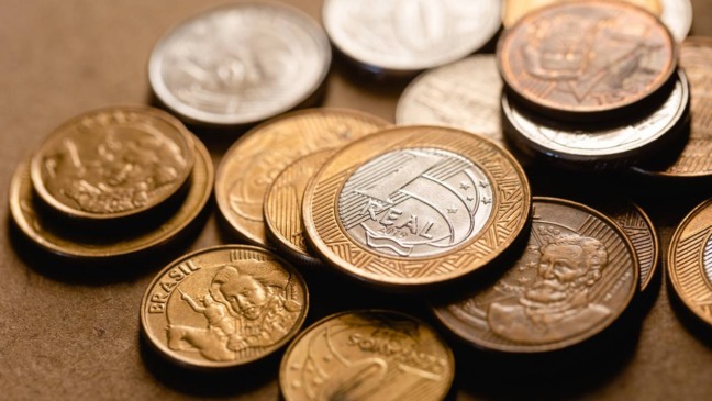 As moedas comuns que podem valer até R$ 1.500 por erro de cunhagem