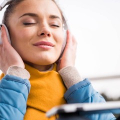 Neurociência revela o que realmente acontece quando ouvimos música
