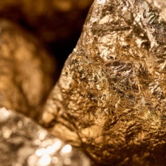 Item de 18 quilates de ouro pode estar na sua mão