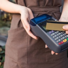 Para usar o NFC, é necessário garantir que o serviço esteja habilitado no aparelho - Créditos: depositphotos.com / AllaSerebrina