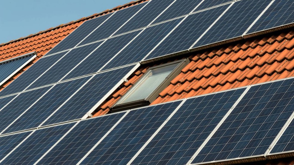 Quanto custa instalar painéis solares em uma casa padrão em novembro de 2025 Quanto custa instalar painéis solares em uma casa padrão em novembro de 2025