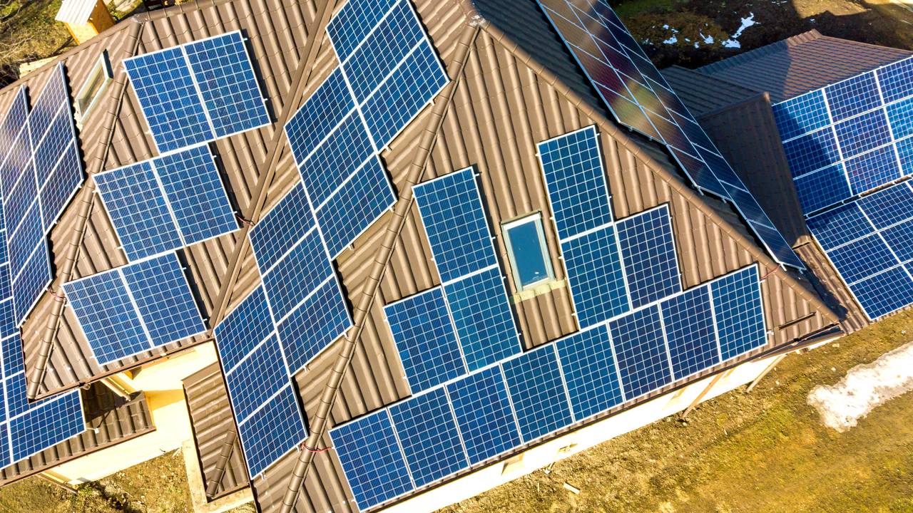 Quanto custa instalar painéis solares em uma casa padrão em novembro de 2025